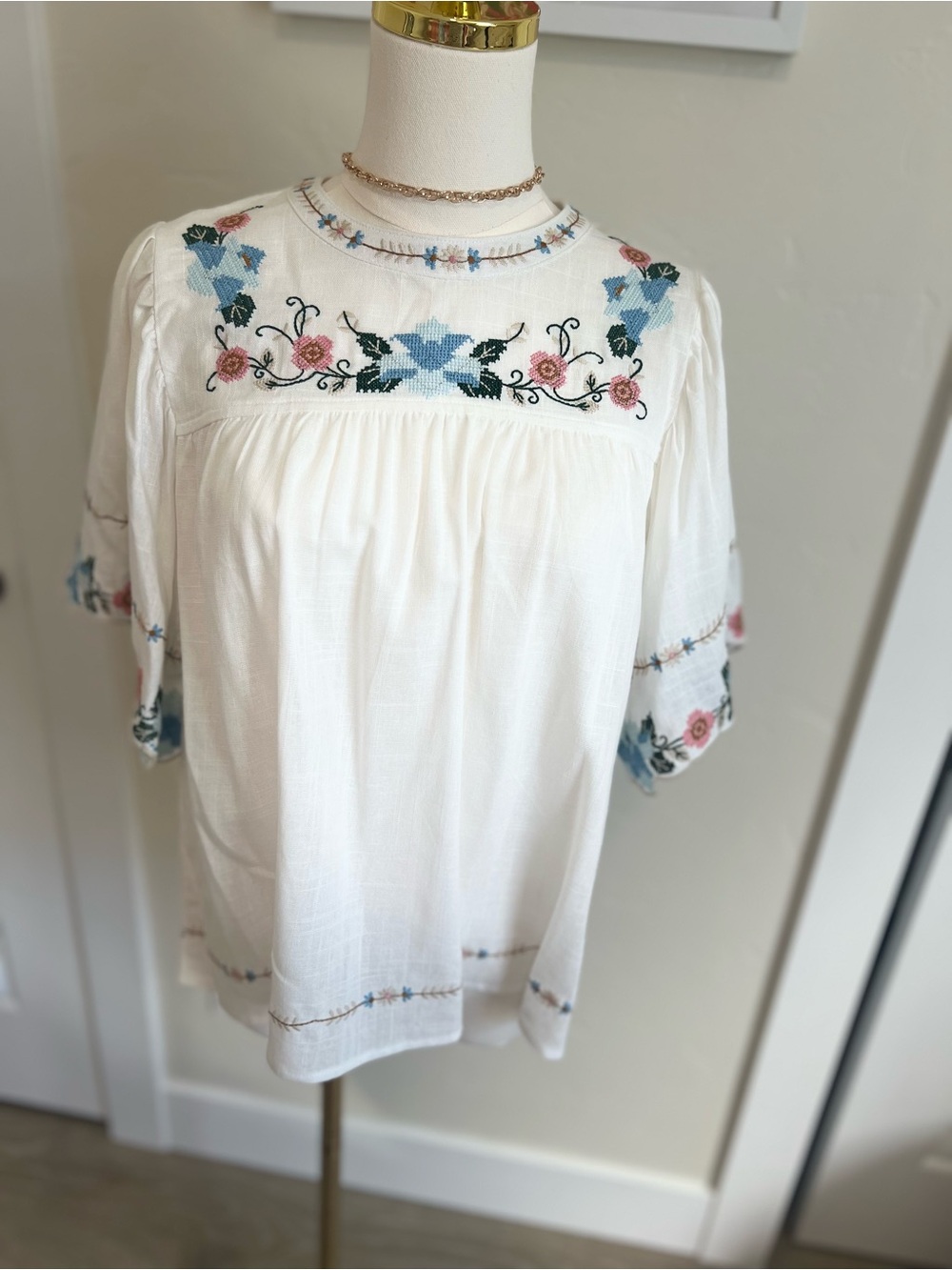 White Embroidered Peasant Blouse with Blue & Pink Floral Detail NWT~Medium 🌷